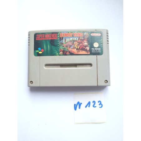 Donkey Kong Country Super Nintendo (SNES)