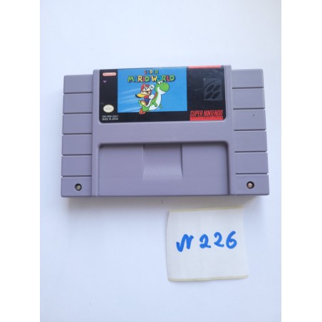 Super Mario World Super Nintendo (SNES)