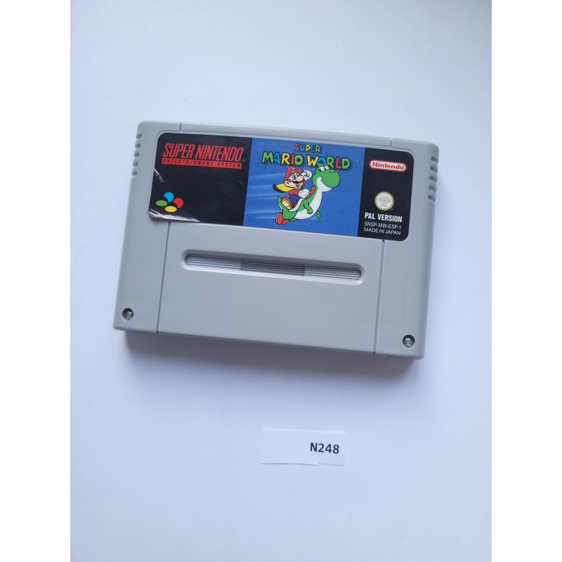 Super Mario World Super Nintendo (SNES)