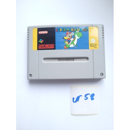 Super Mario World Super Nintendo (SNES)