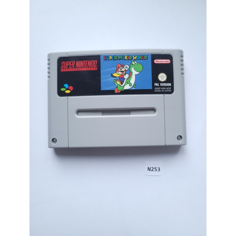 Super Mario World Super Nintendo (SNES)